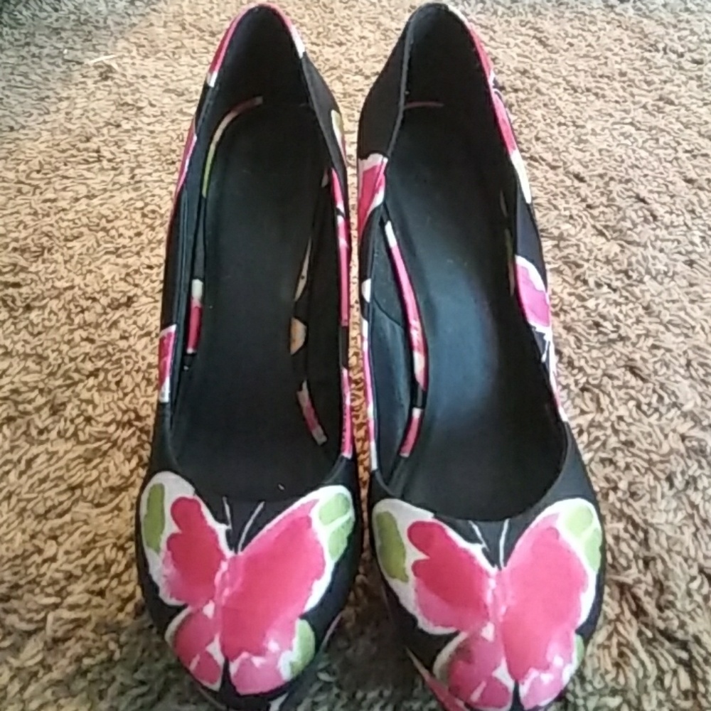 Floral butterfly pink/black wedges